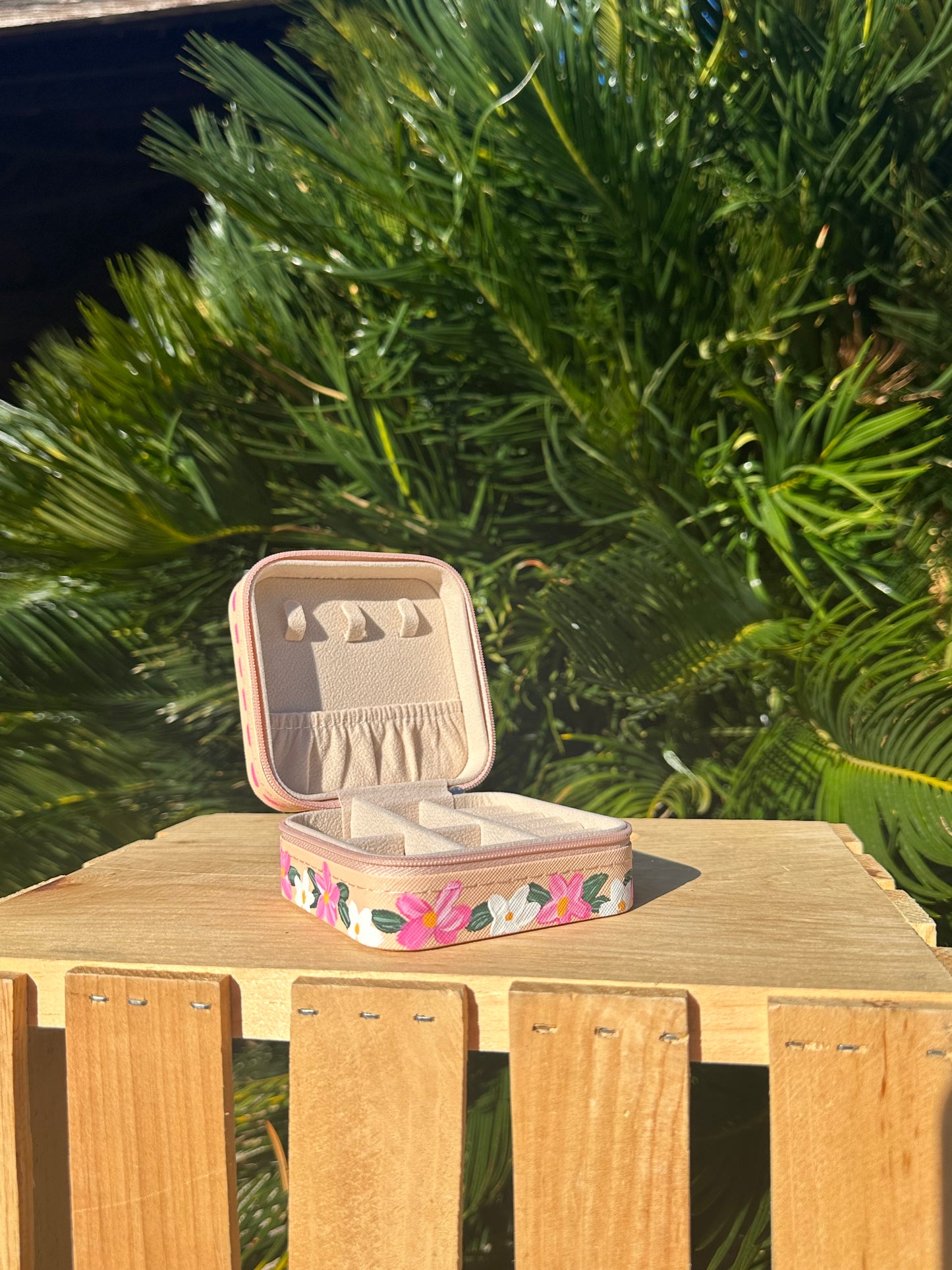 Our lady of Guadalupe jewelry box (Pink)